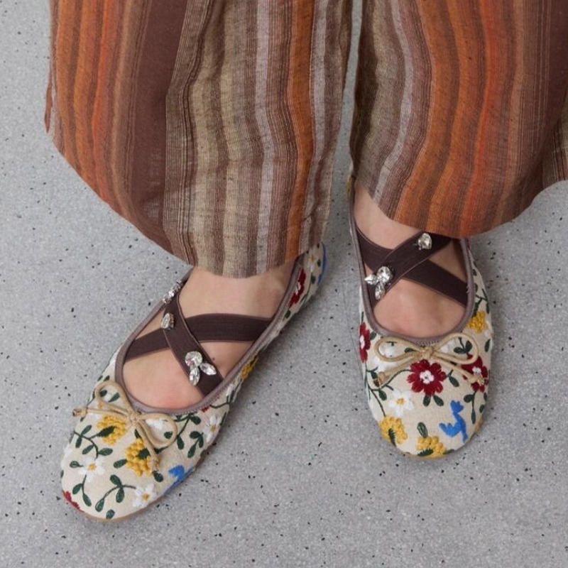 Embroidery Design - Embroidery Flower Ballet Flats Women Rhinestone