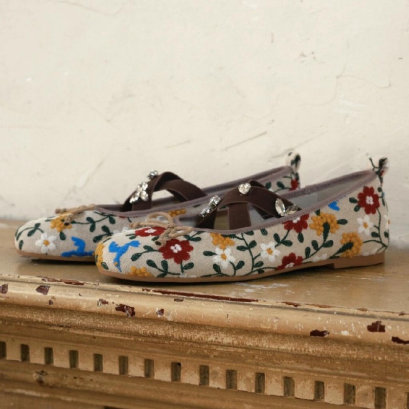 Embroidery Flower Ballet Flats - Embroidery Design ulasan dan harga