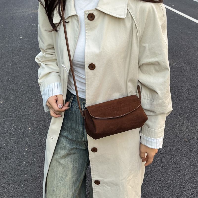 New Winter Crossbody Bag Women - Embroidery Keychain ulasan dan harga