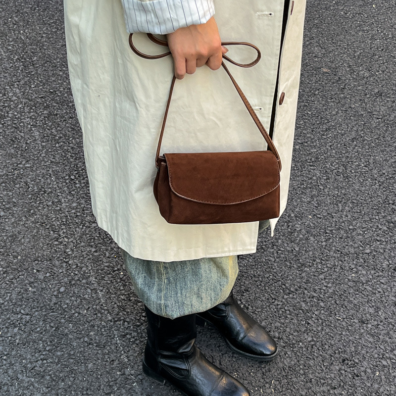 New Winter Crossbody Bag Women - Embroidery Keychain ulasan dan harga