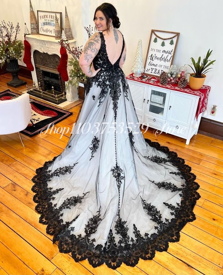 Gothic V Neck Wedding Dresses  - Embroidery White Dress ulasan dan harga