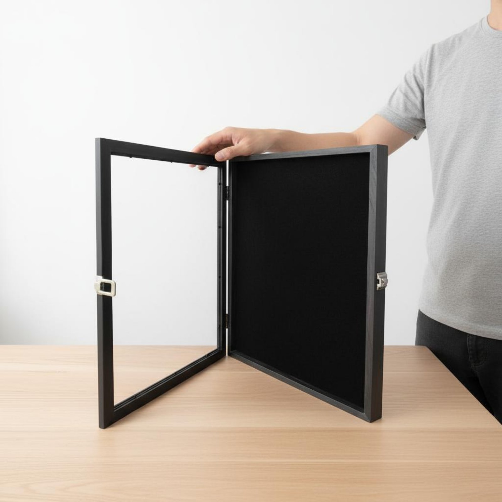 Badge Display Frame Transparen - Frame Display Wood ulasan dan harga