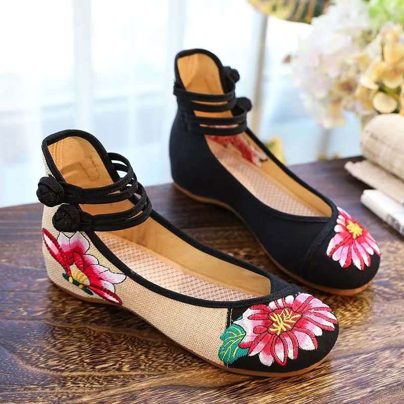 Woman Wedges Embroidered Cloth - Embroidery Canvas ulasan dan harga
